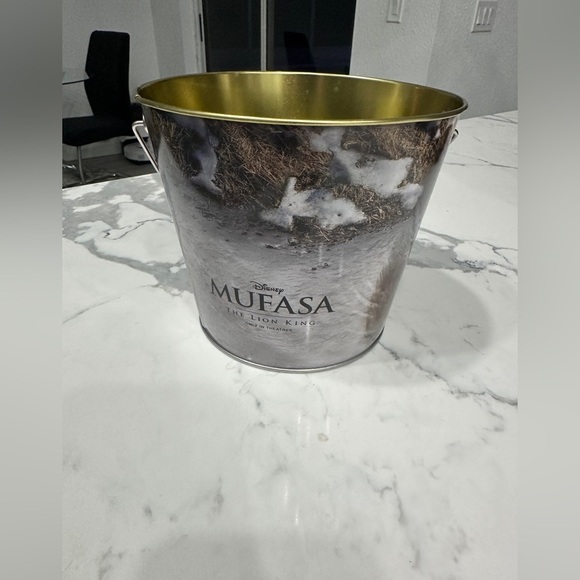 Disney Mufasa The Lion King Popcorn Tin Bucket - Picture 3 of 5